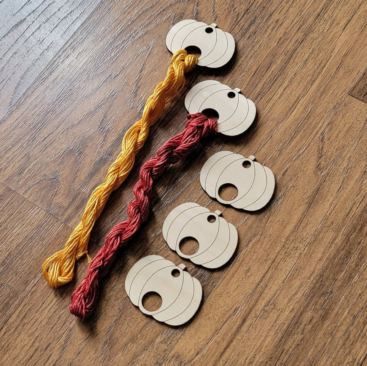 Halloween Wooden Floss Drops